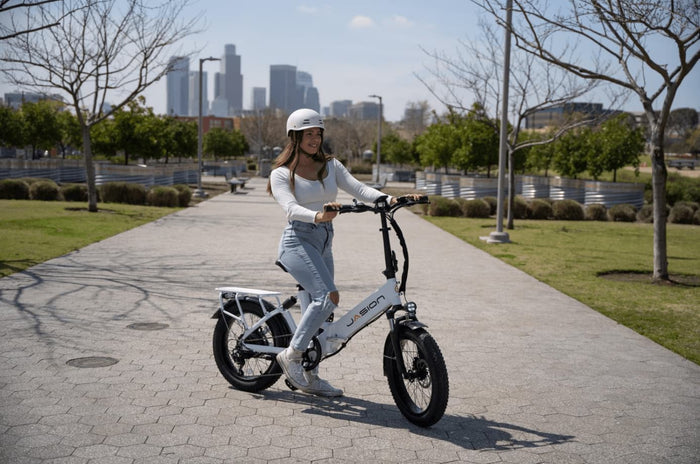 Fat tire e-bike commuting cover image